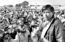 Cesar Chavez preaching to his supporters. (intothewoodsblogdotcom)